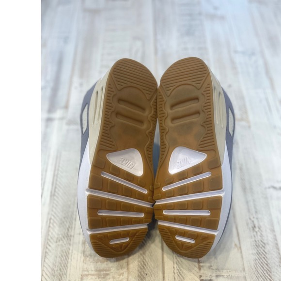 Nike Air Max 90 Women Casual Sneakers White Grey Gum Sole CZ1619 101 - Picture 5 of 6